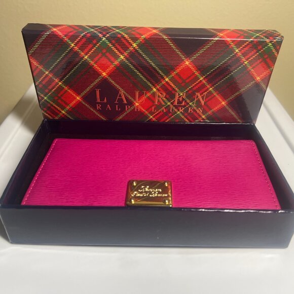 Like New:  Lauren Ralph Lauren Pink (2) Wallets and  (1) Make-up Bag Bundle - Picture 4 of 10